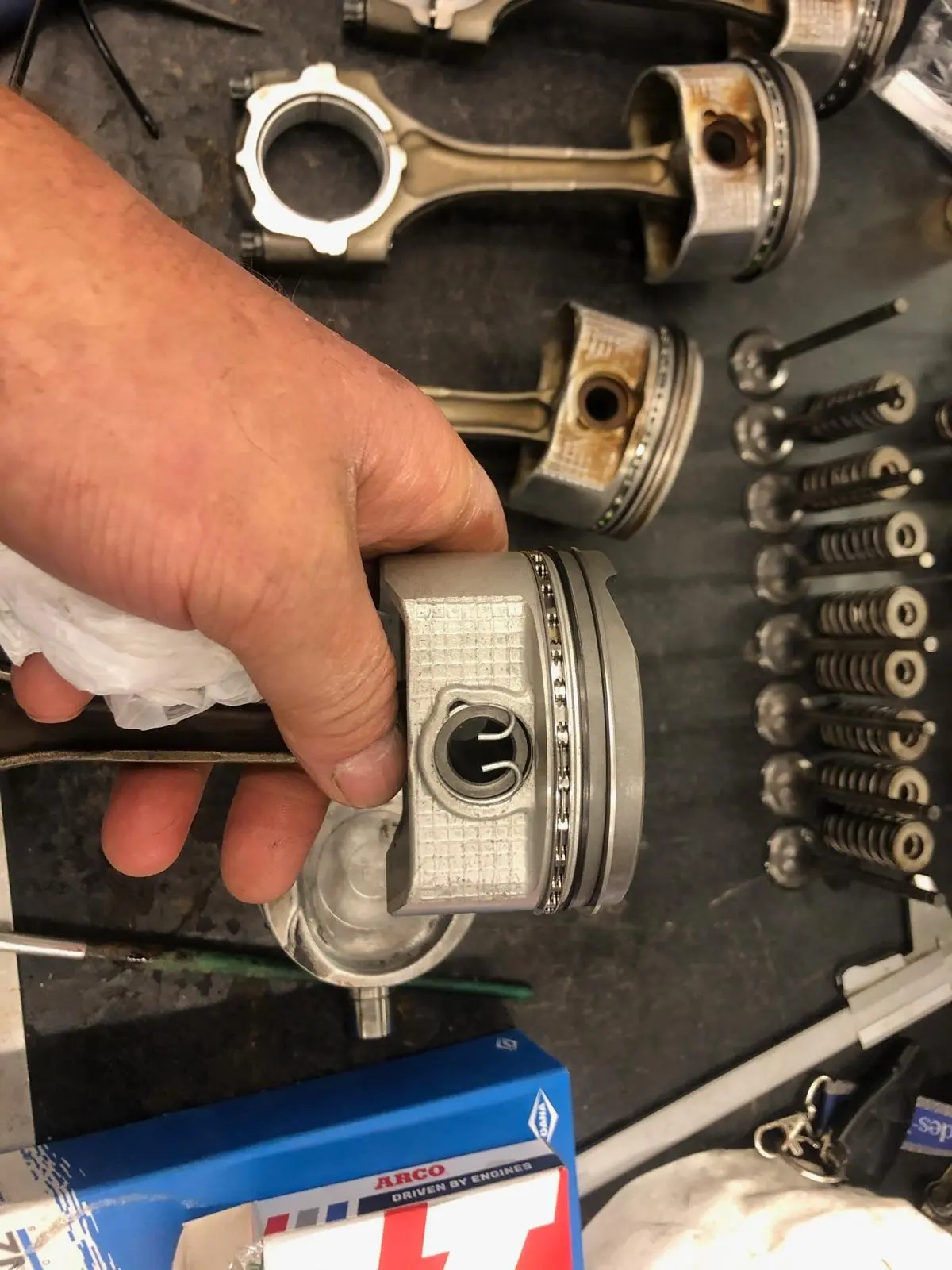 Naprawa wtryskiwaczy w profesjonalnym warsztacie Auto Firma Legnica